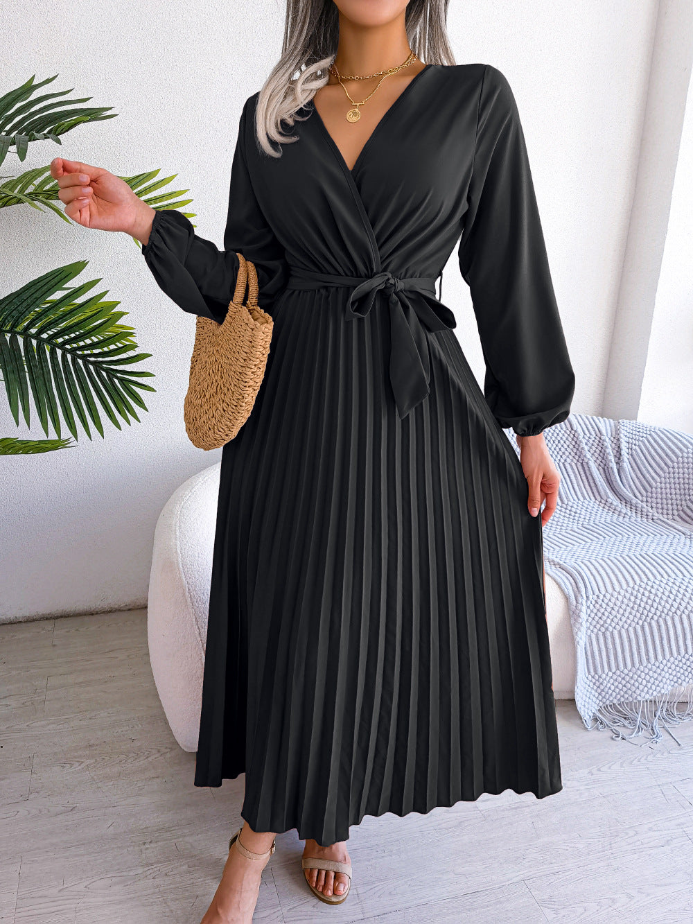 Robe Maxi Femme Élégante Plissée avec Ceinture et Silhouette Féminine