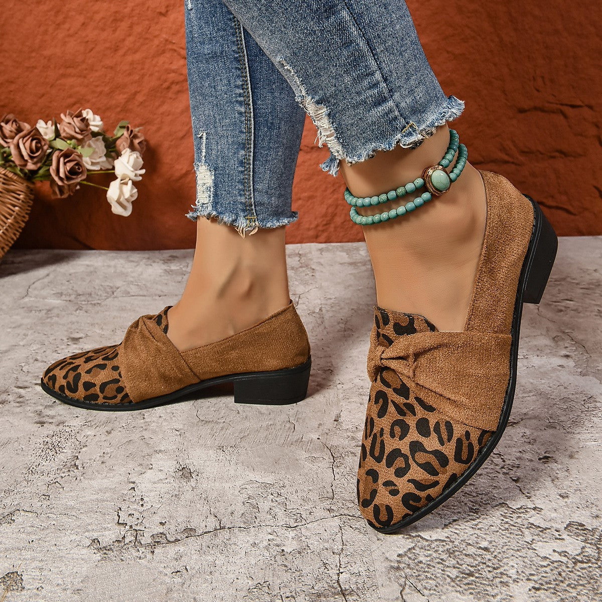 Amicie | Mocassins femme à talon bloc et bout pointu élégants