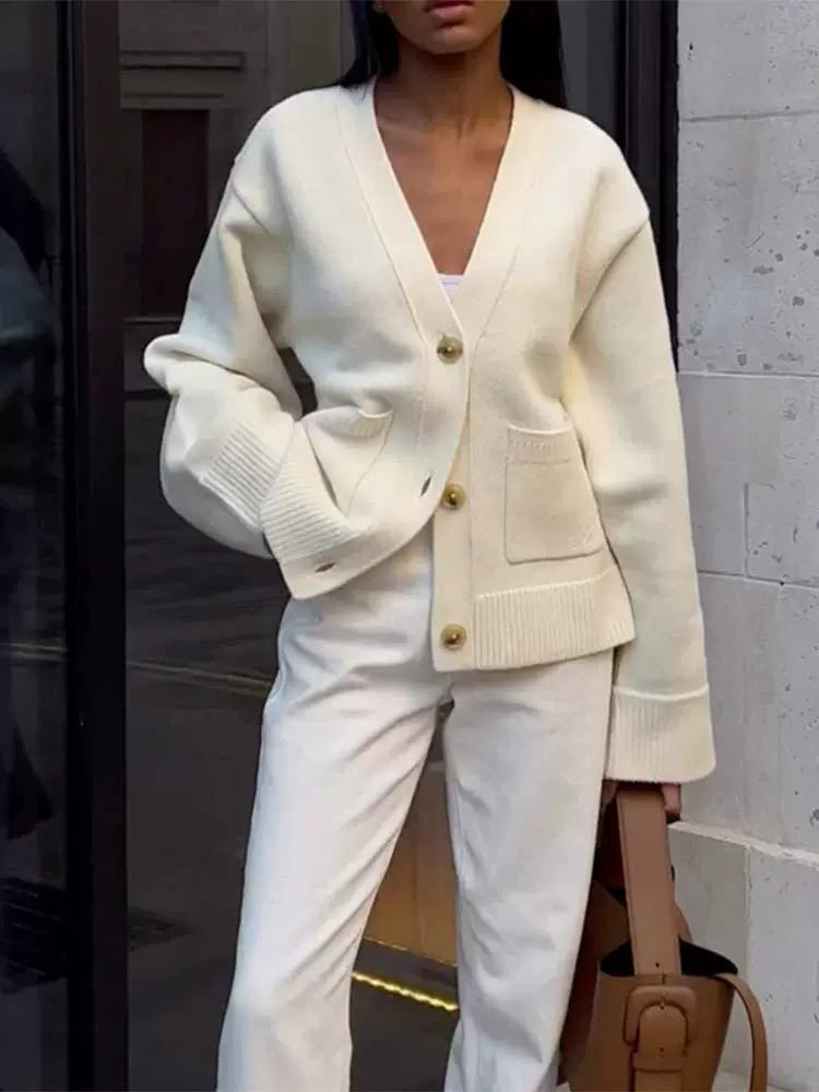 Émilienne | Cardigan Femme Oversized en Mélange Laine avec Col V et Boutons sur le Devant