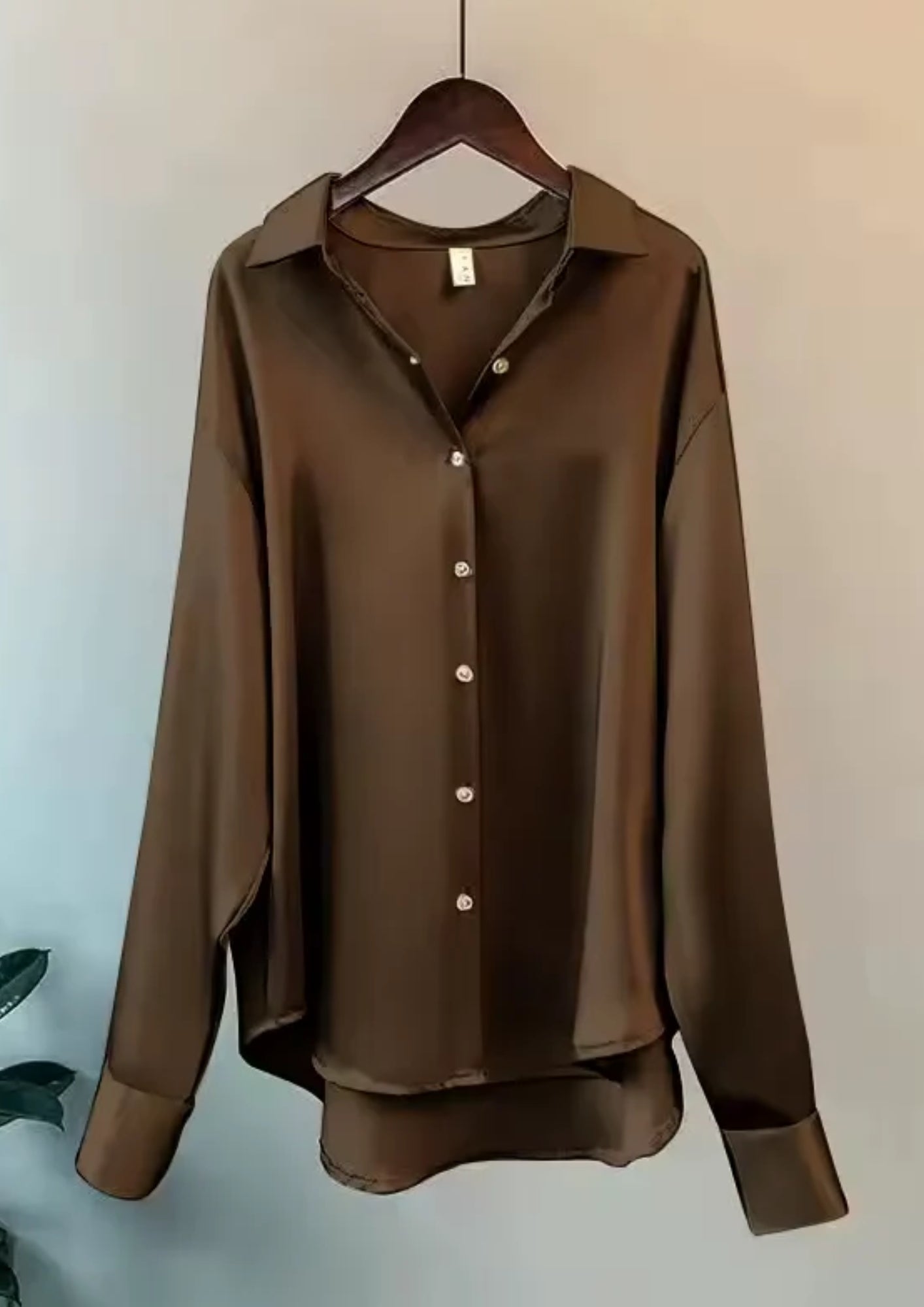 Blouse Femme au Design Épuré – Adaptée au Quotidien et au Bureau