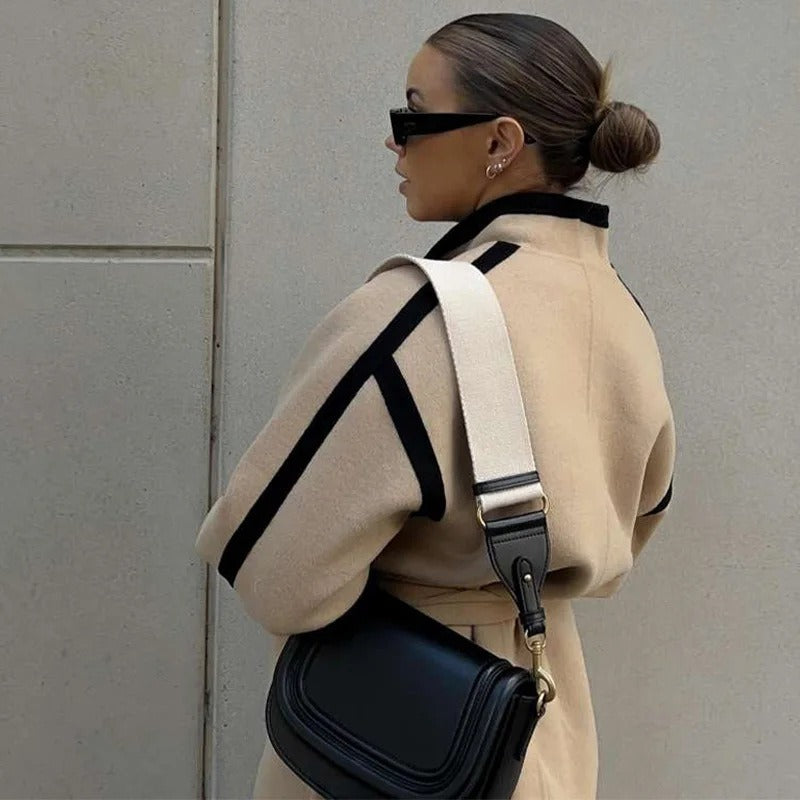 Fantine | Blazer Coat Femme Kaki à Ceinture, Revers et Poches avec Bordure Contrastée