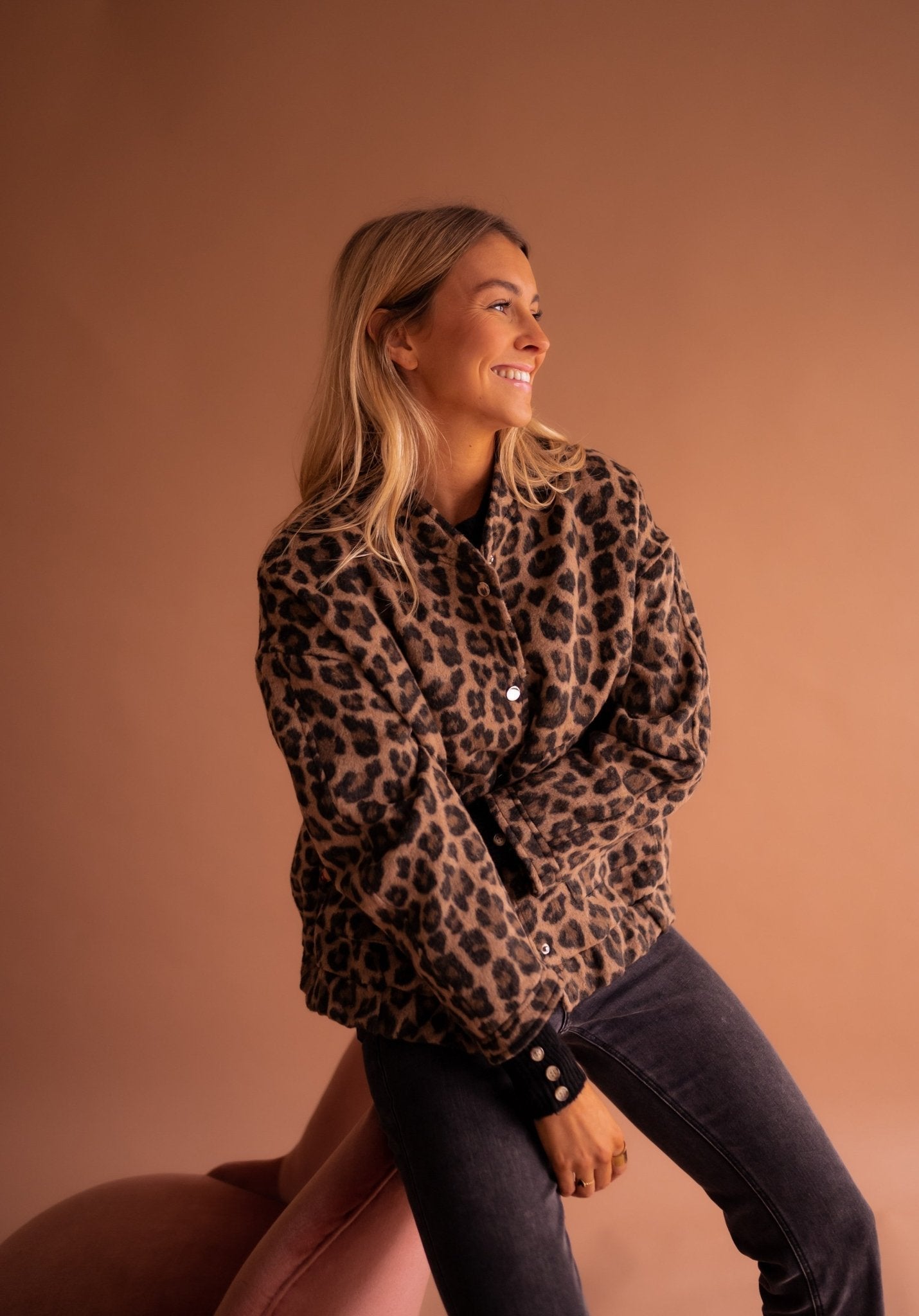Euphémie | Veste Femme Stylée à Boutons Motif Léopard