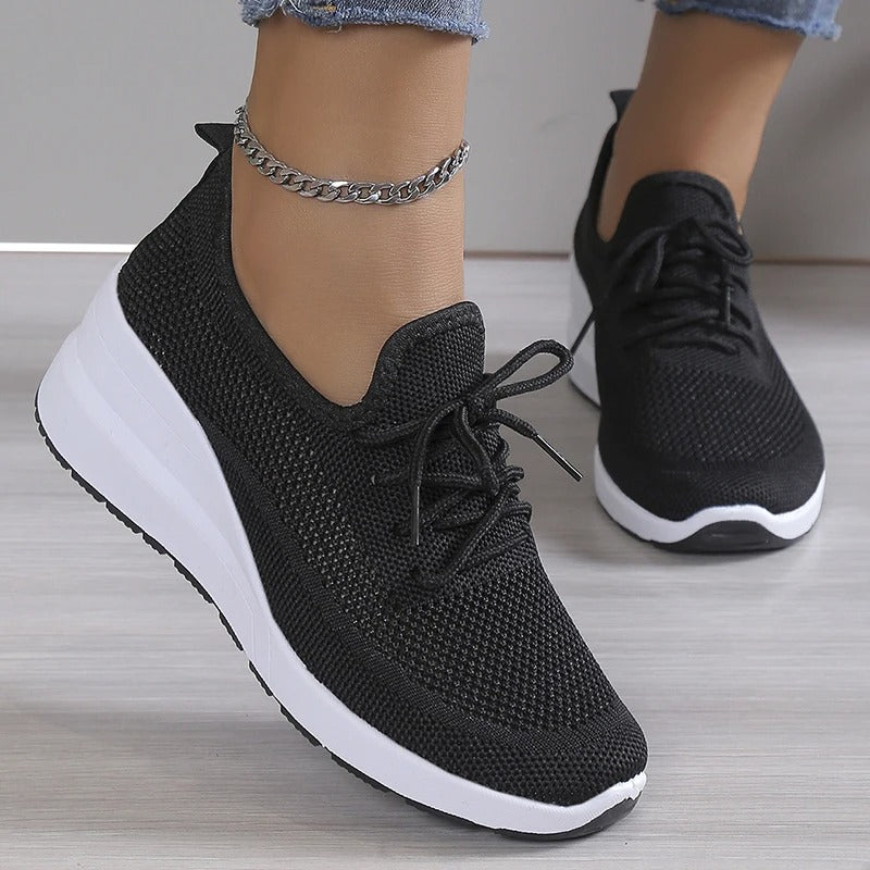 Emeline | Sneakers Orthopédiques Femme en Mesh Respirant à Lacets et Semelle Compensée