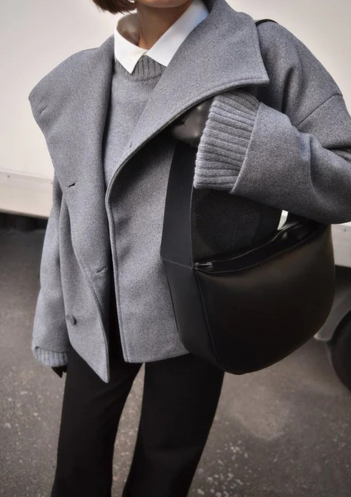 Veste de Mi-Saison pour Femme – Silhouette Moderne et Design Épuré