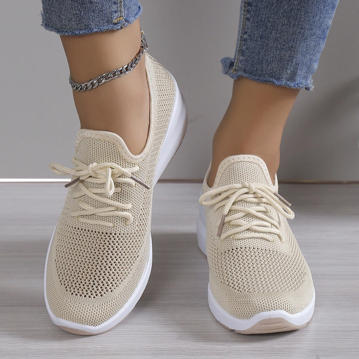Emeline | Sneakers Orthopédiques Femme en Mesh Respirant à Lacets et Semelle Compensée