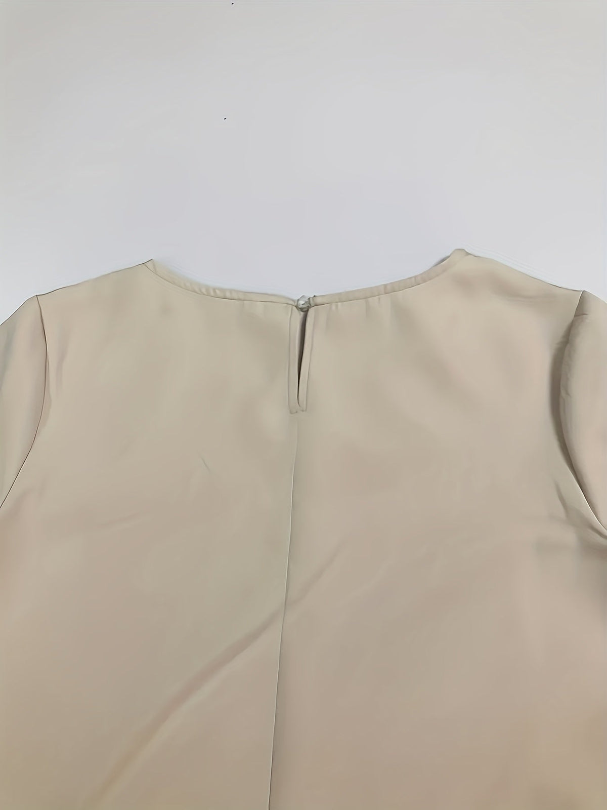 Robe élégante coupe droite – Confort quotidien, simplicité & style intemporel