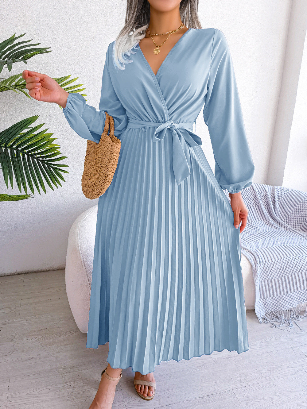 Robe Maxi Femme Élégante Plissée avec Ceinture et Silhouette Féminine