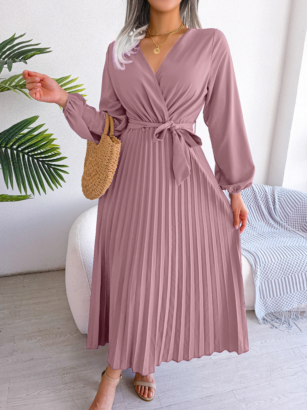 Robe Maxi Femme Élégante Plissée avec Ceinture et Silhouette Féminine
