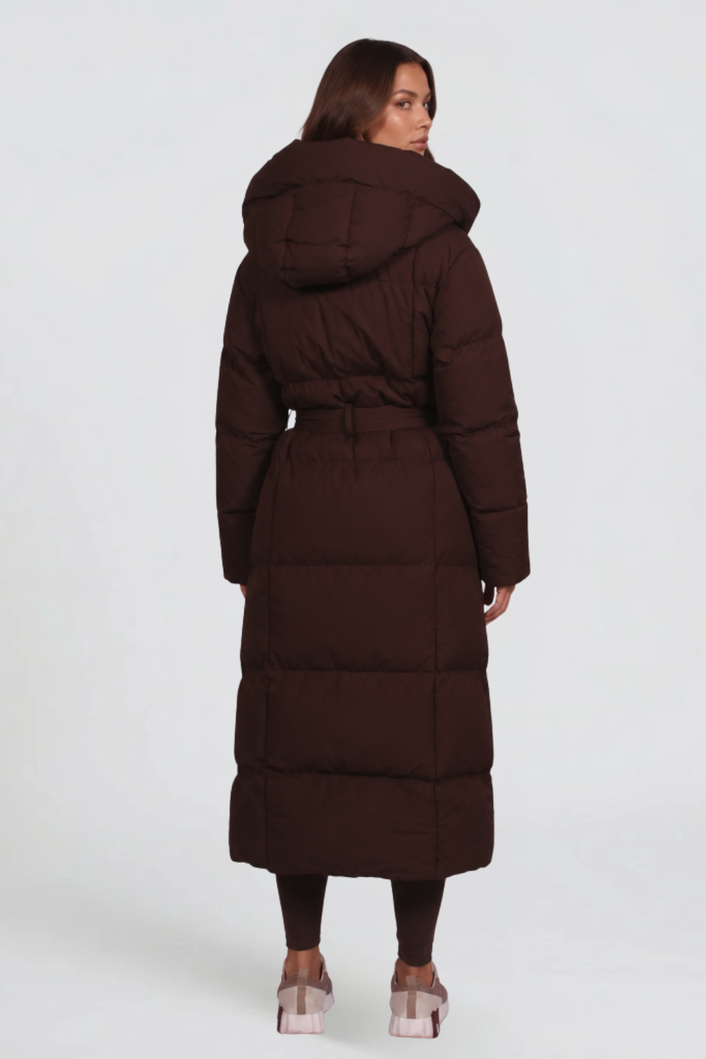Manteau femme | Long manteau matelassé à capuche et ceinture à nouer pour les journées froides