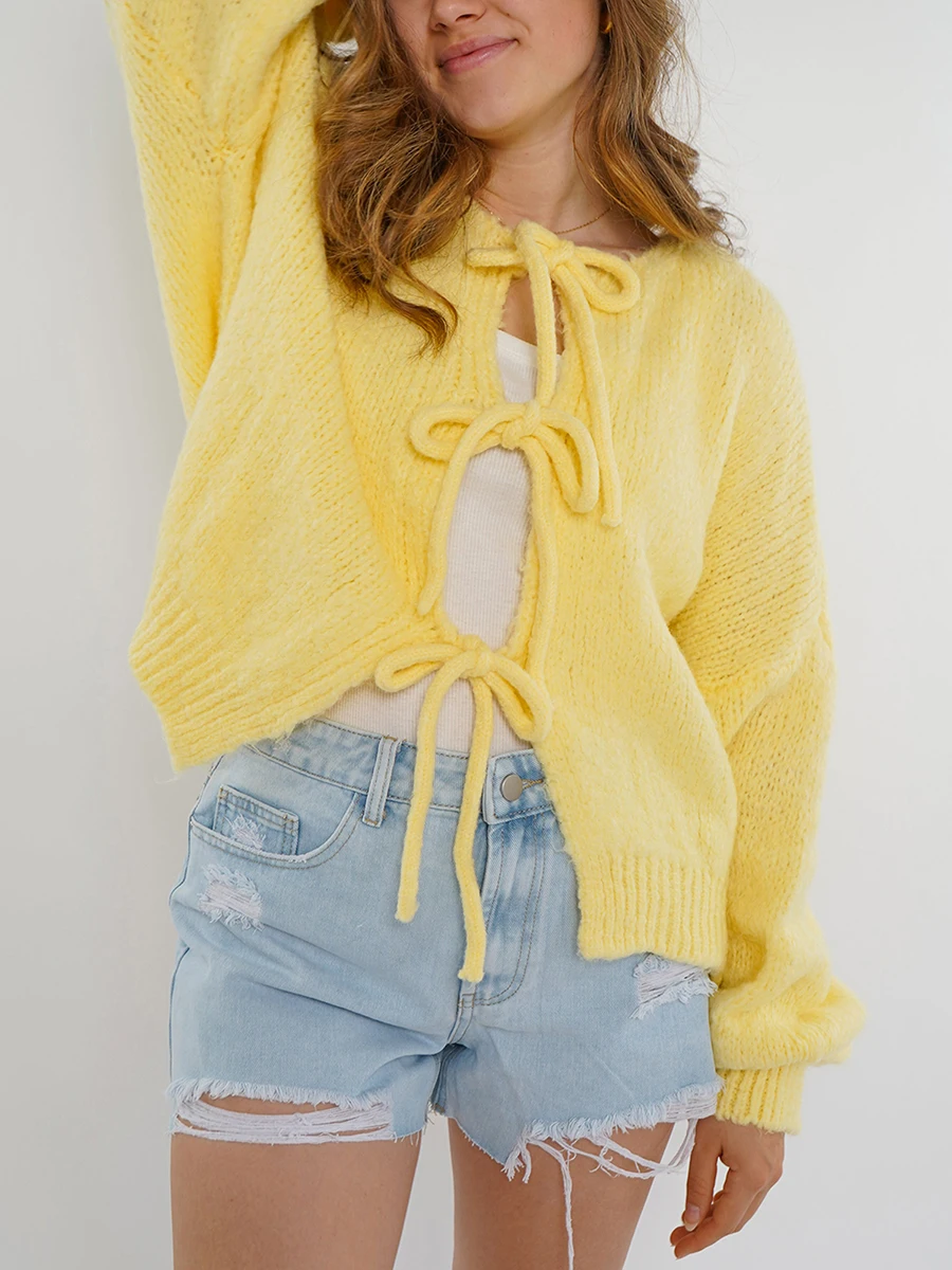 Denise | Cardigan Femme à Nœuds Frontaux en Maille Chaude