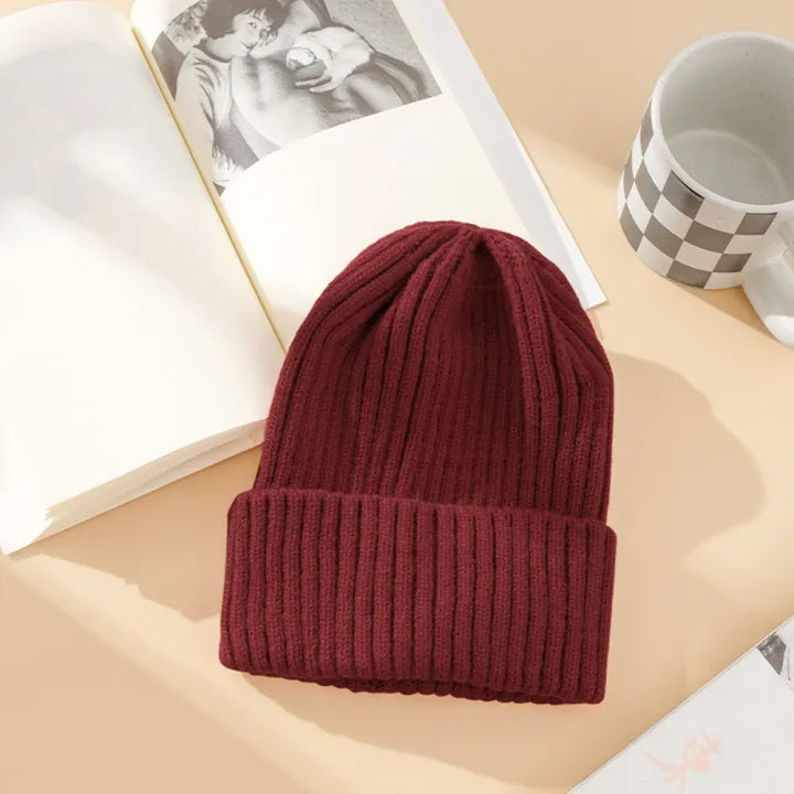 Bonnet en Maille Côtelée pour Femme | Chaleur et Style Moderne