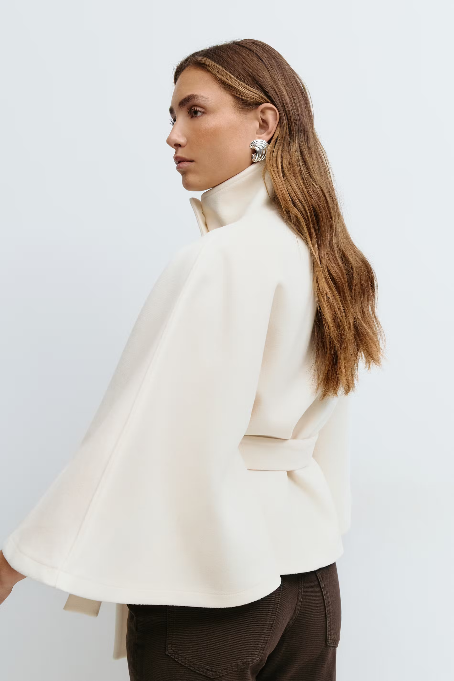 Cape Élégante Femme avec Ceinture et Col Montant