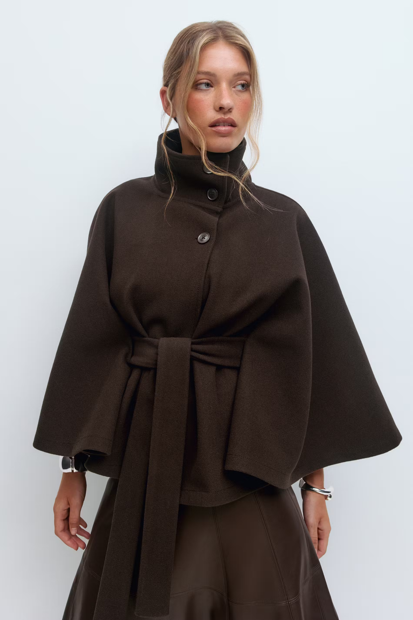 Cape Élégante Femme avec Ceinture et Col Montant
