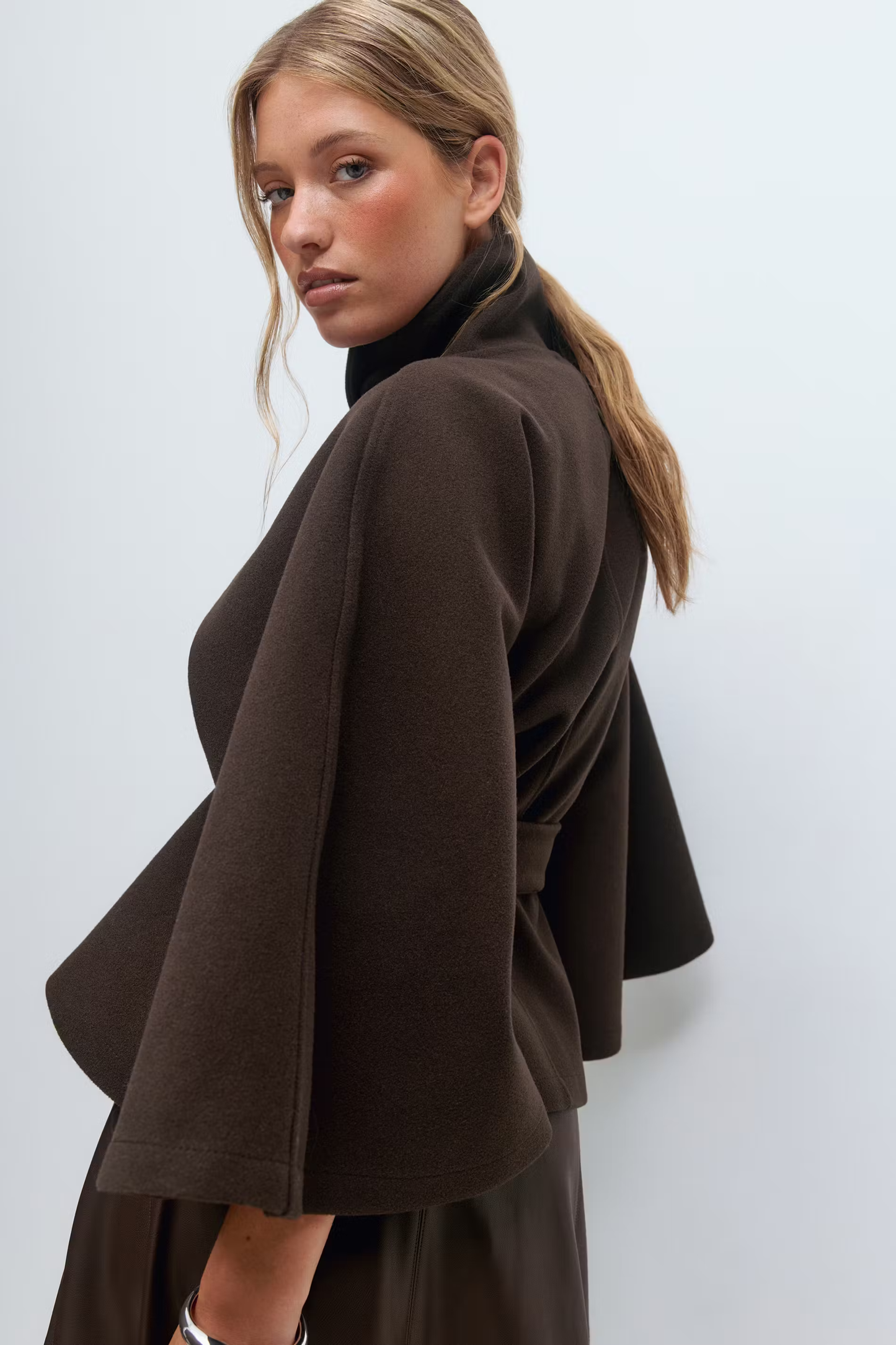 Cape Élégante Femme avec Ceinture et Col Montant