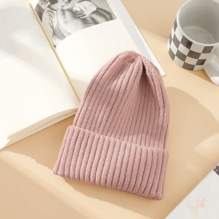 Bonnet en Maille Côtelée pour Femme | Chaleur et Style Moderne