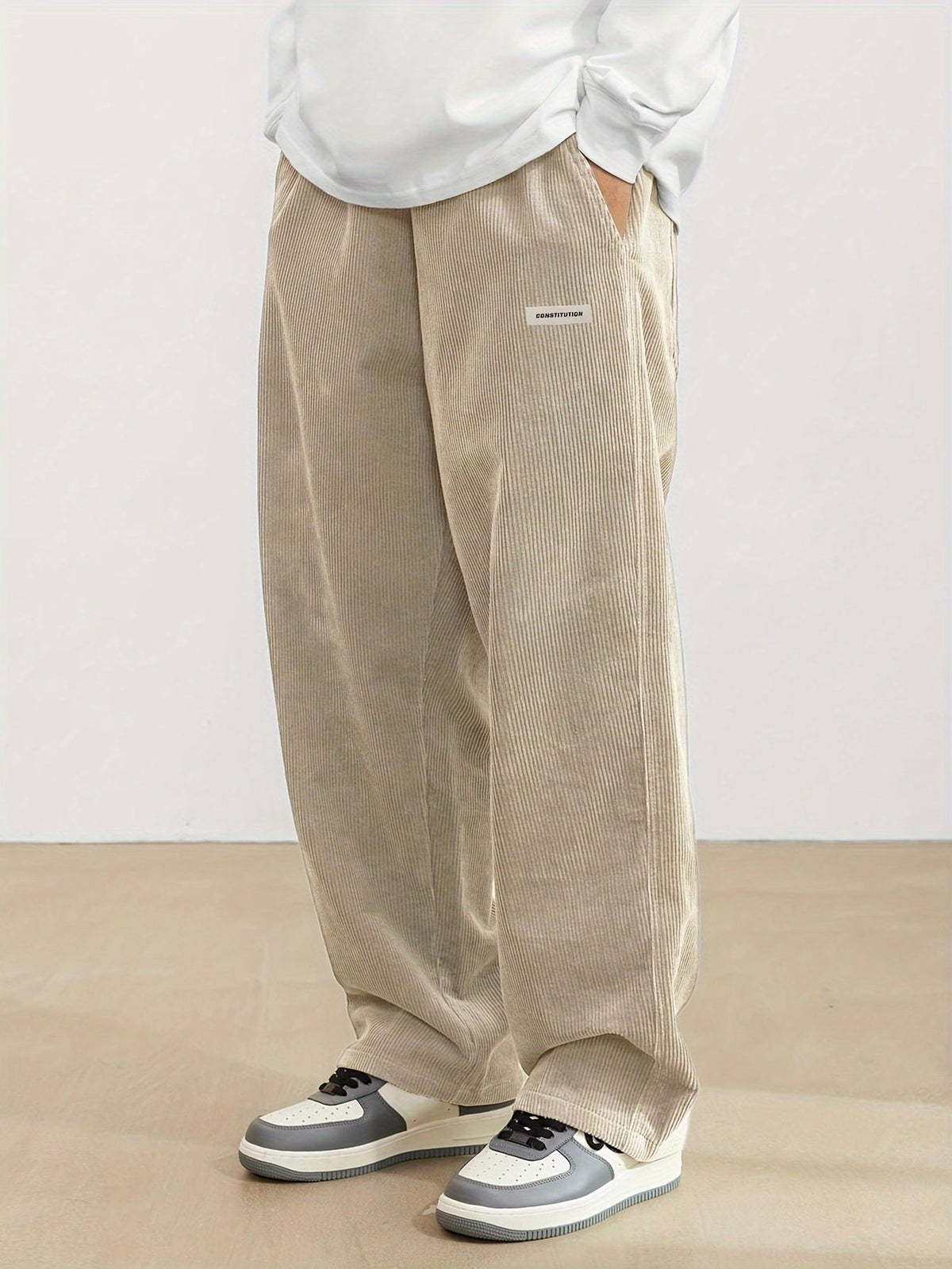 Pantalon en velours côtelé à coupe ample – Tendance, confortable & urbain