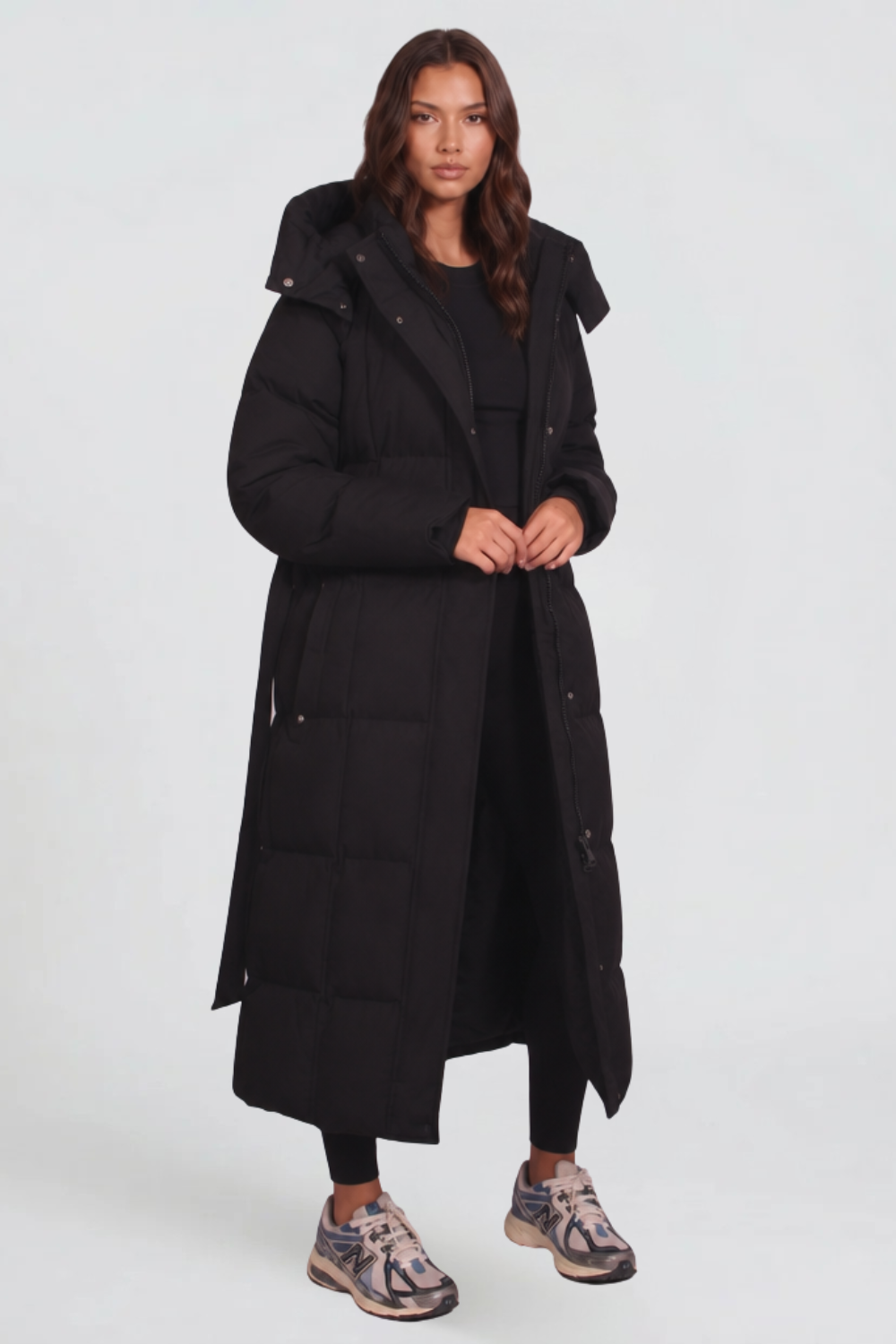 Manteau femme | Long manteau matelassé à capuche et ceinture à nouer pour les journées froides