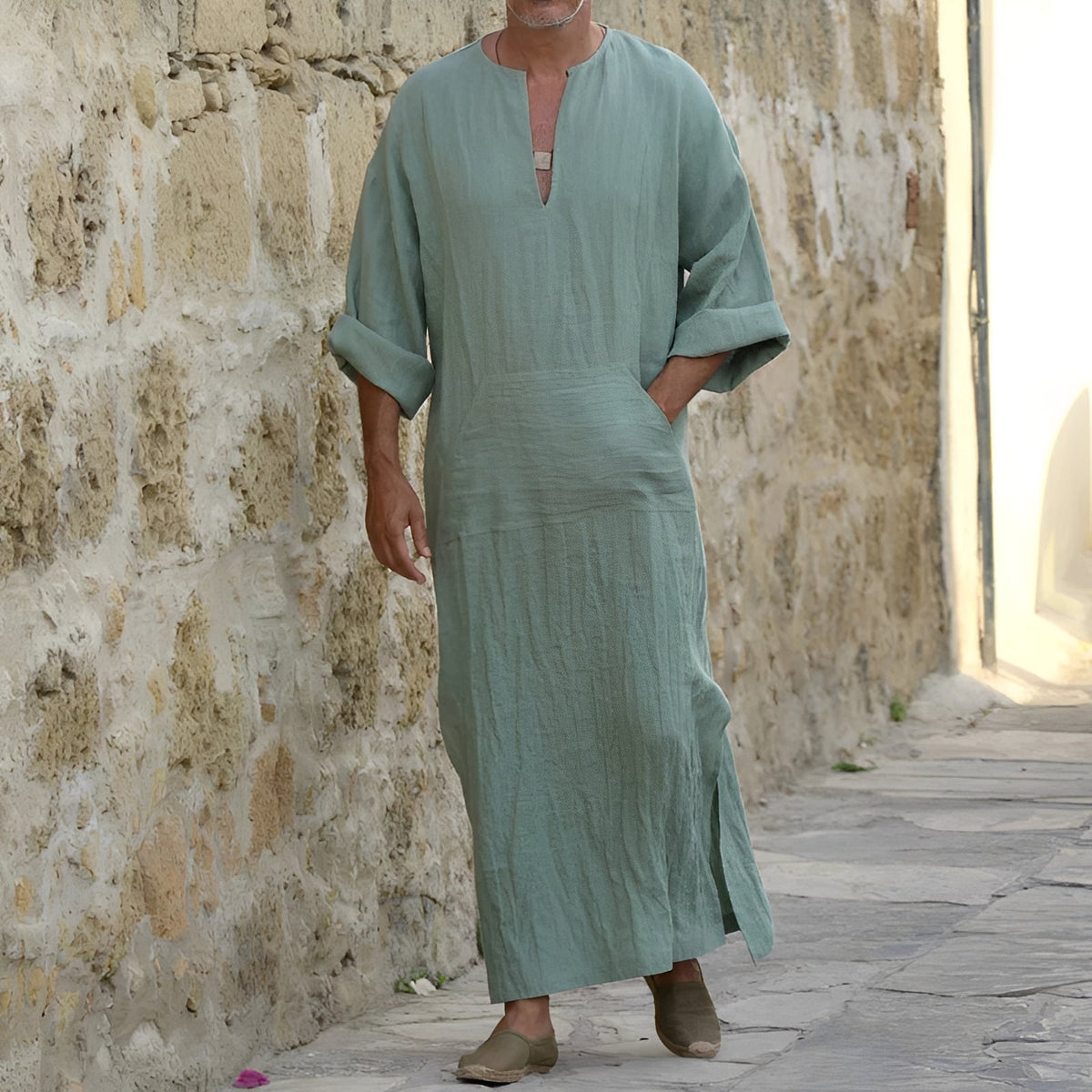 Robe Chemise Homme Longue et Minimaliste avec Fente Latérale Moderne