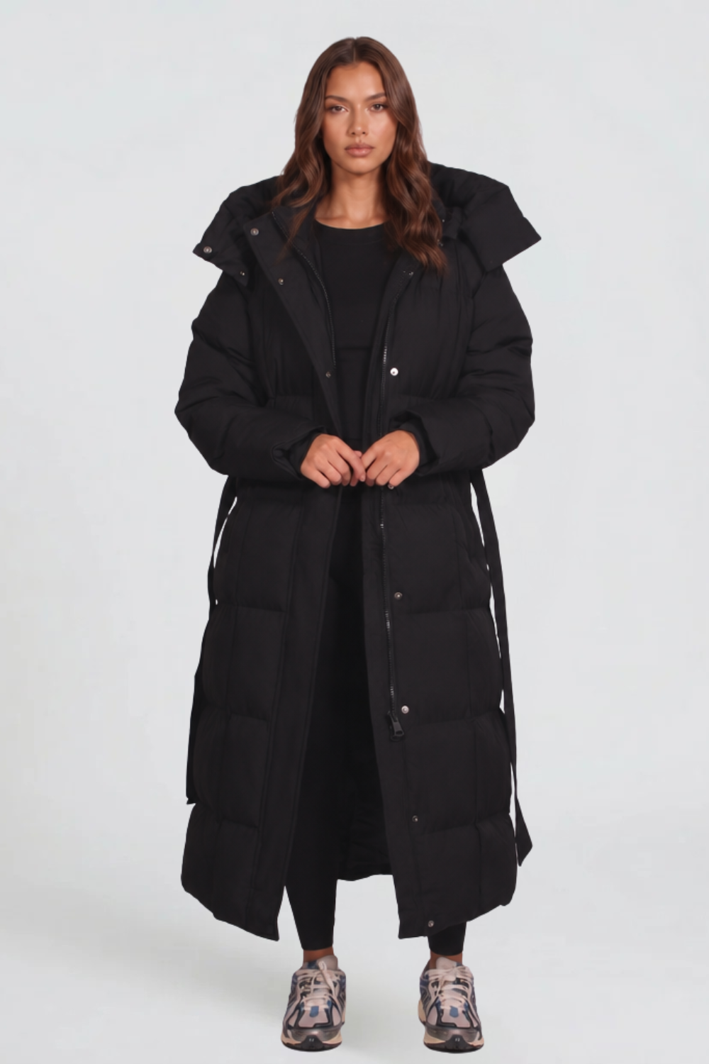 Manteau femme | Long manteau matelassé à capuche et ceinture à nouer pour les journées froides