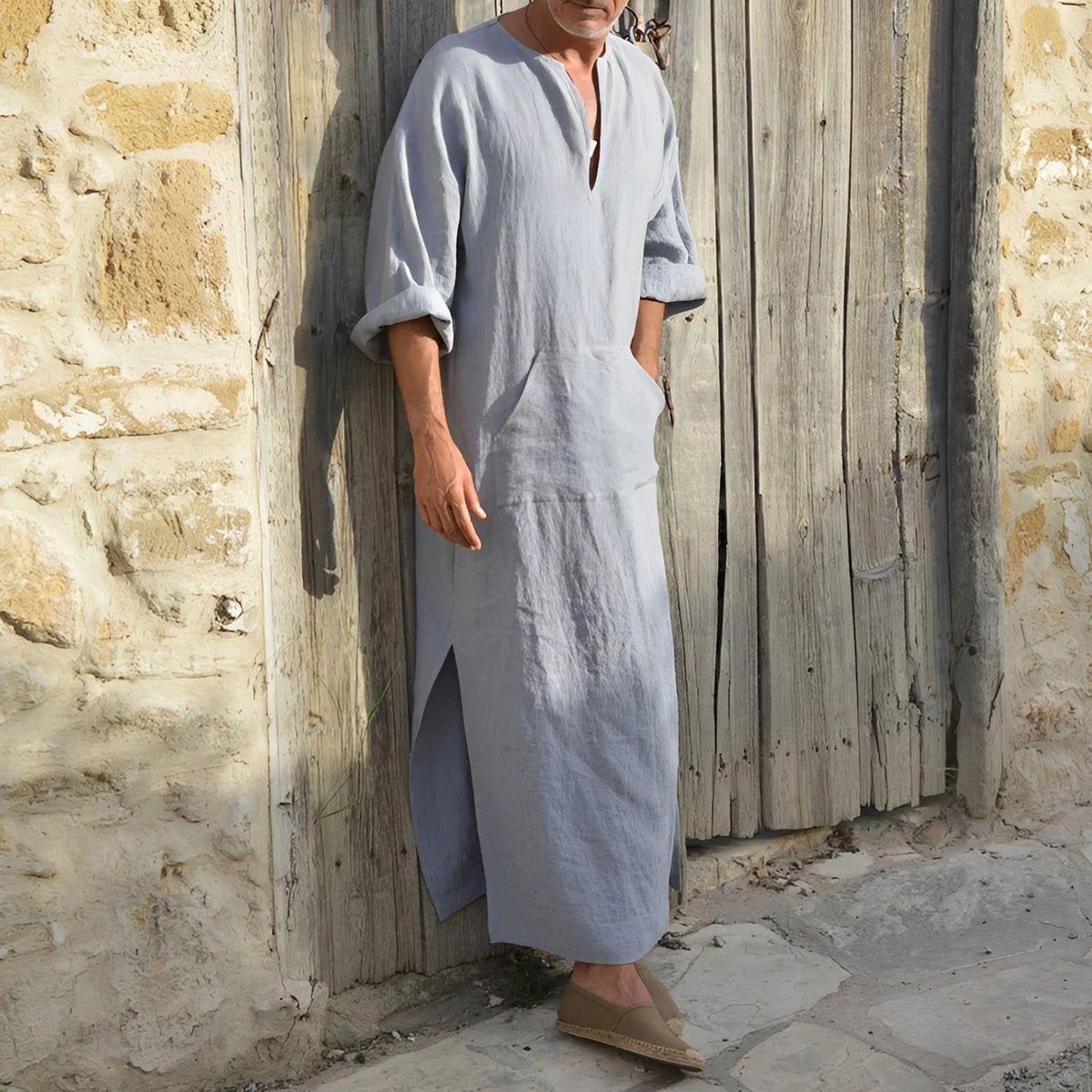 Robe Chemise Homme Longue et Minimaliste avec Fente Latérale Moderne