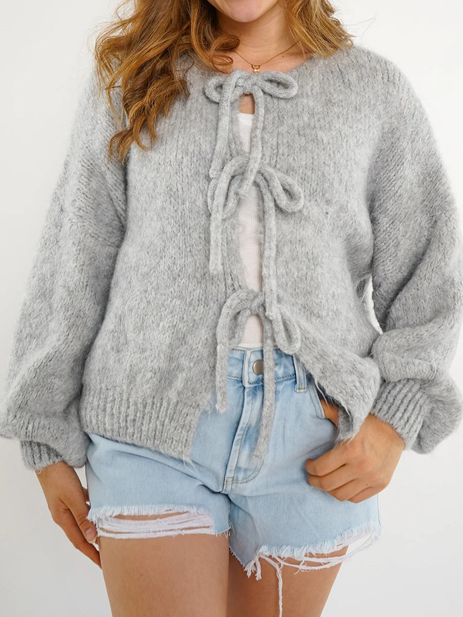 Denise | Cardigan Femme à Nœuds Frontaux en Maille Chaude