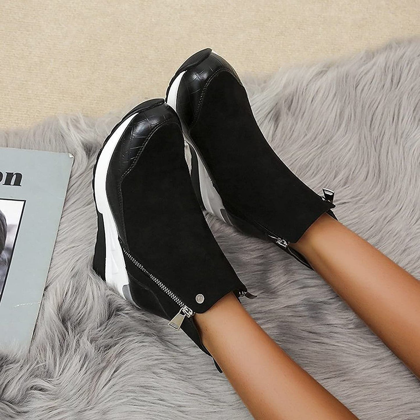 Tiphaine | Bottines Femme Modernes à Semelle Compensée et Fermeture Latérale Effet Suède