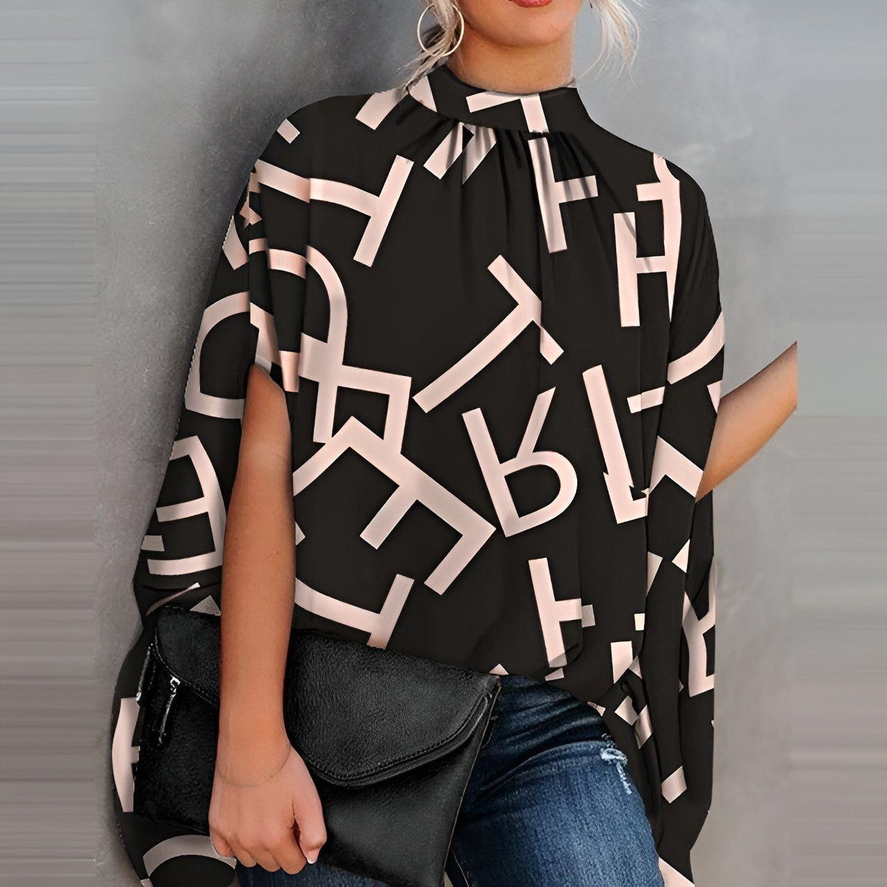 Blouse Femme Élégante et Originale – Style Unique et Silhouette Féminine