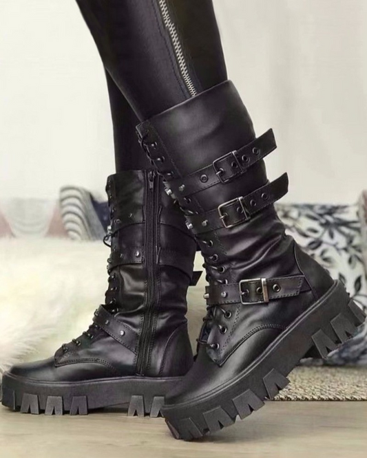 Guillemette | Bottes Militaires Femme Blanches à Boucles Ajustables et Semelle Robuste