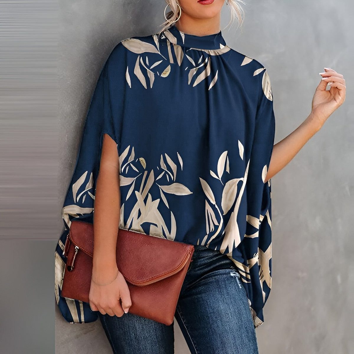 Blouse Femme Élégante et Originale – Style Unique et Silhouette Féminine