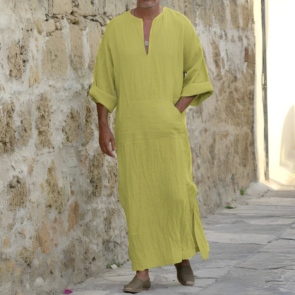Robe Chemise Homme Longue et Minimaliste avec Fente Latérale Moderne
