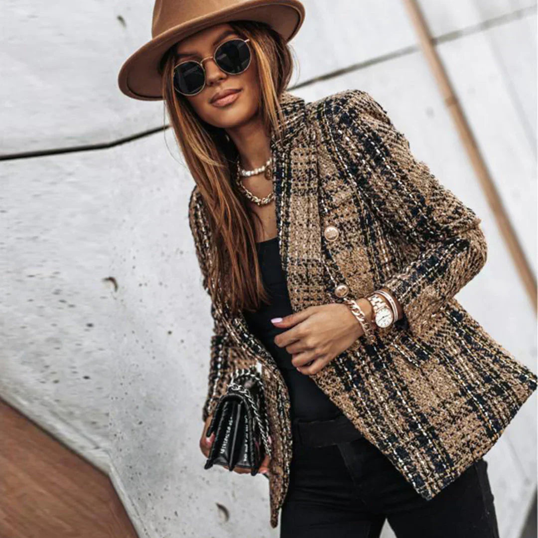 Blazer structuré à texture marquée avec boutonnière – Élégant, chaud & affirmé