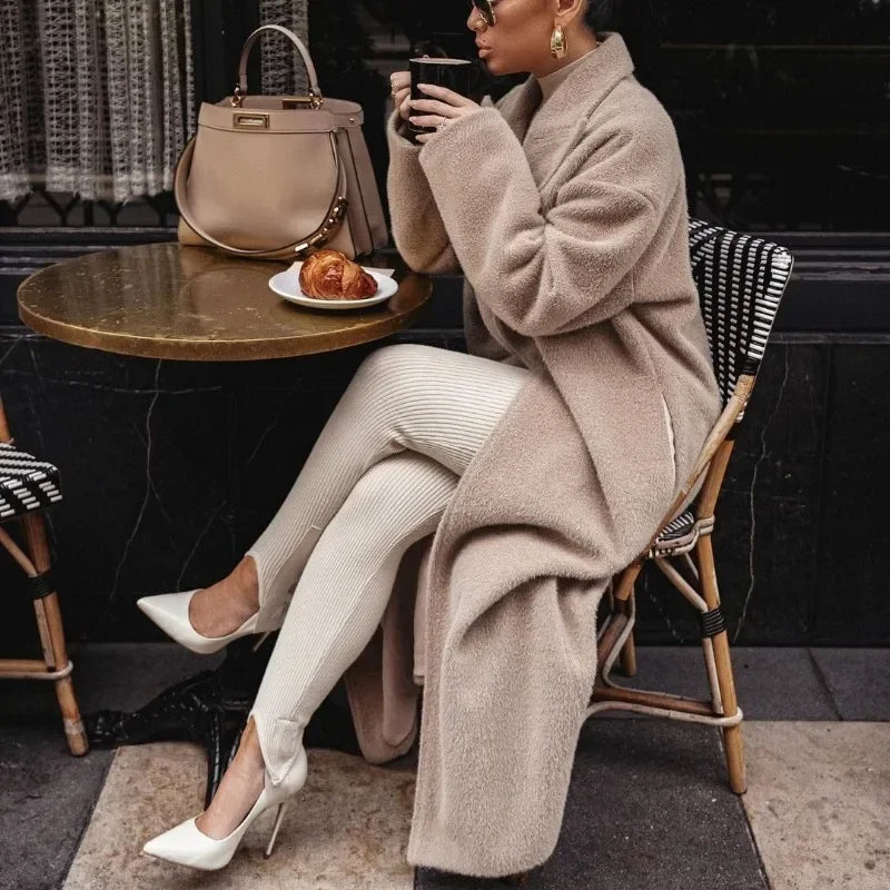 Josée | Manteau Long Femme en Laine avec Col Classique