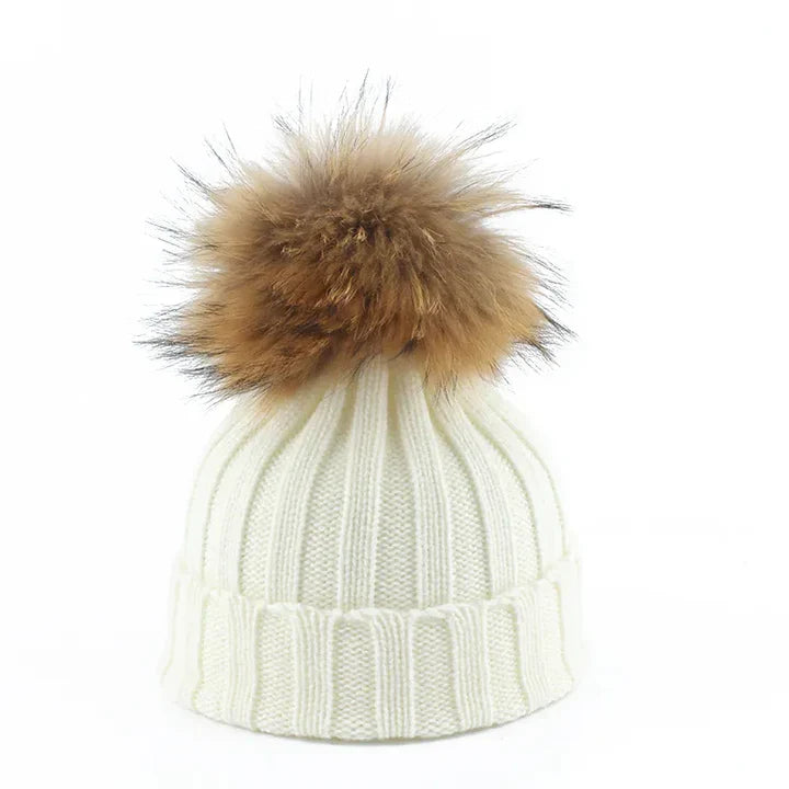 Bonnet Femme avec Pompon | Tricot Doux & Forme Ajustée