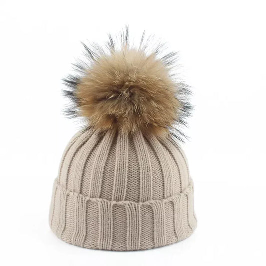 Bonnet Femme avec Pompon | Tricot Doux & Forme Ajustée