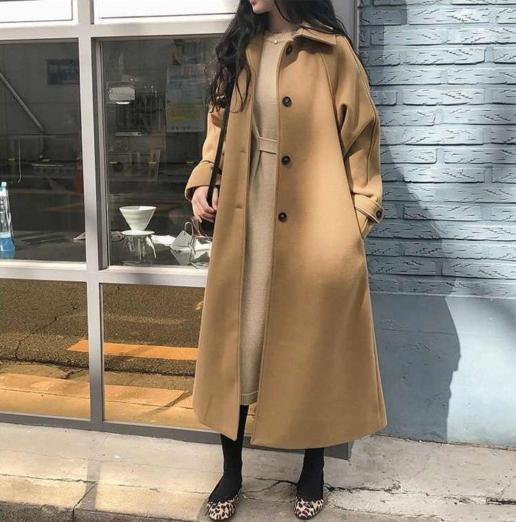 Manteau Long Femme à Ourlet Fluide | Coupe Élégante & Silhouette Raffinée