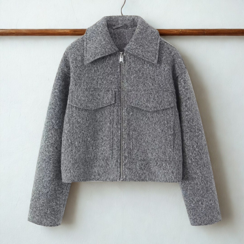 Dorienne | Manteau Court Femme à Zip et Col Pointu – Boxy Fit