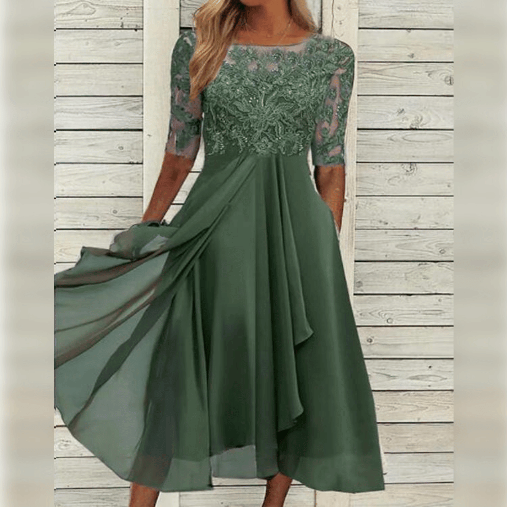 Robe élégante en dentelle avec jupe fluide – Raffinement, légèreté & style intemporel
