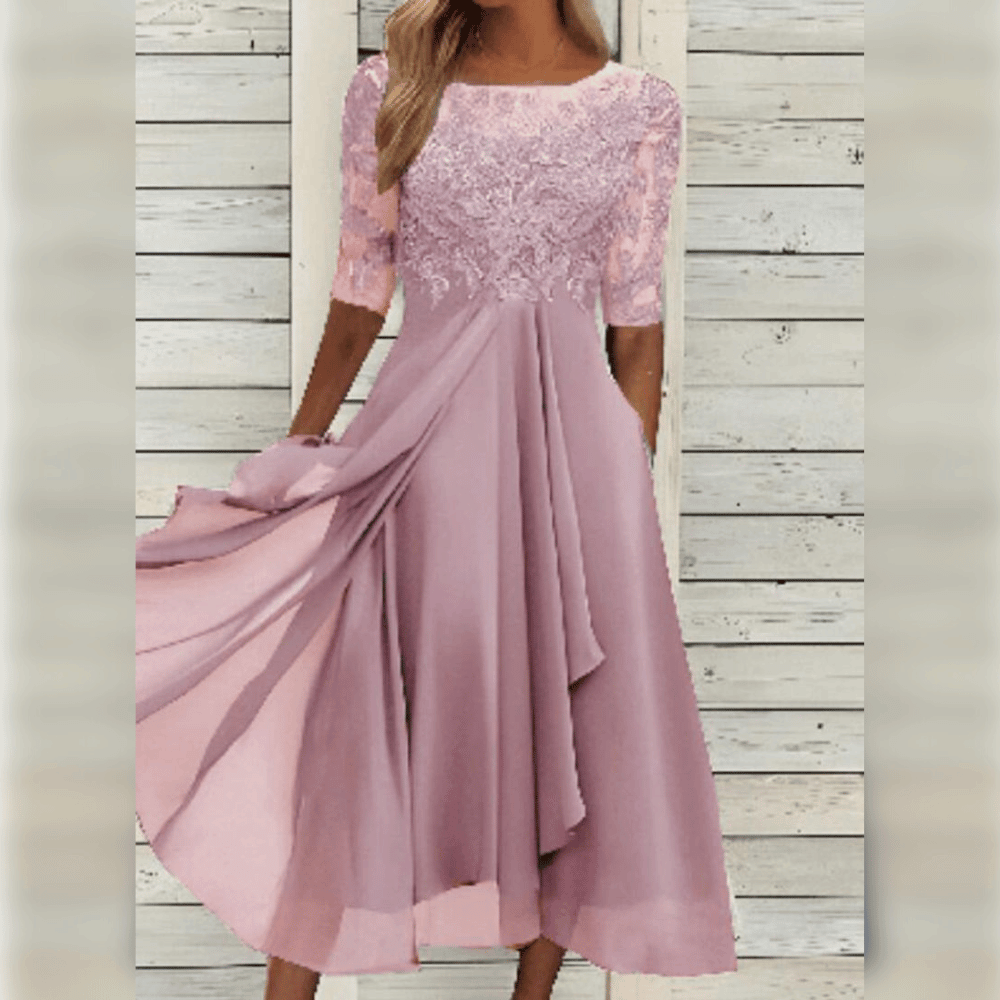 Robe élégante en dentelle avec jupe fluide – Raffinement, légèreté & style intemporel