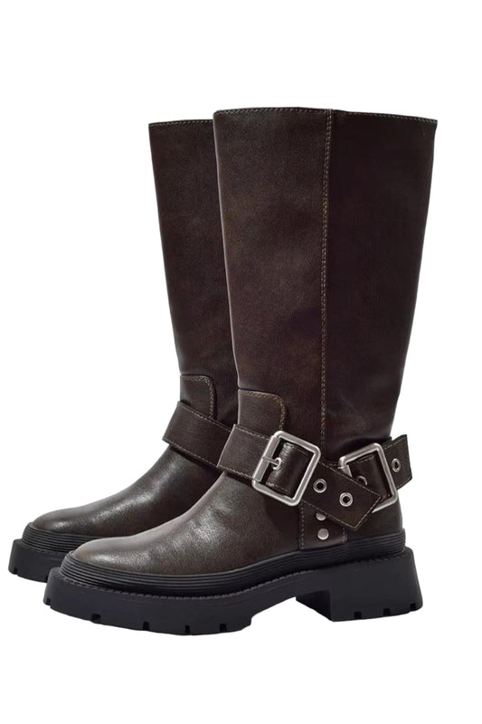 Bottes Hautes Femme Noella en Simili Cuir Marron avec Boucle Métallique