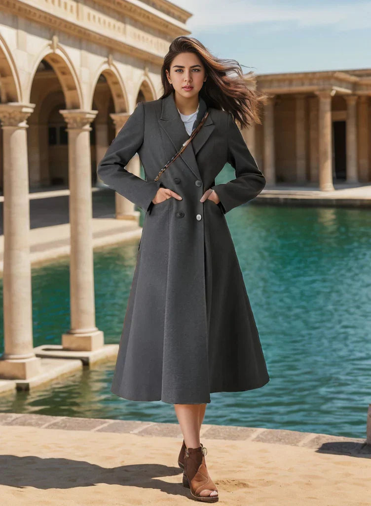 Émeline | Manteau Femme Long Tailored Fit en Mélange de Laine avec Boutons Double Rang et Col Classique