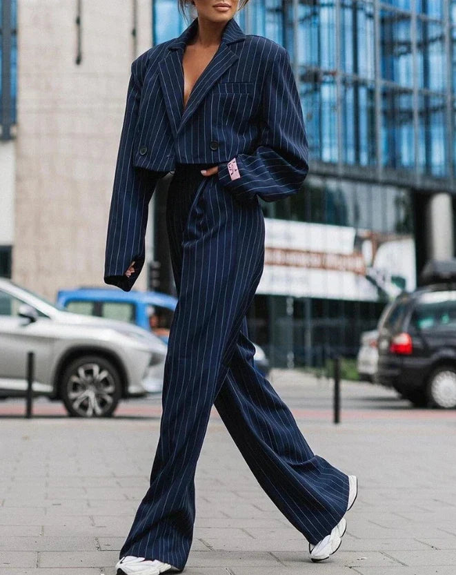 Béatrice | Ensemble Femme Chic 2 Pièces avec Blazer Court Rayé et Pantalon Taille Haute