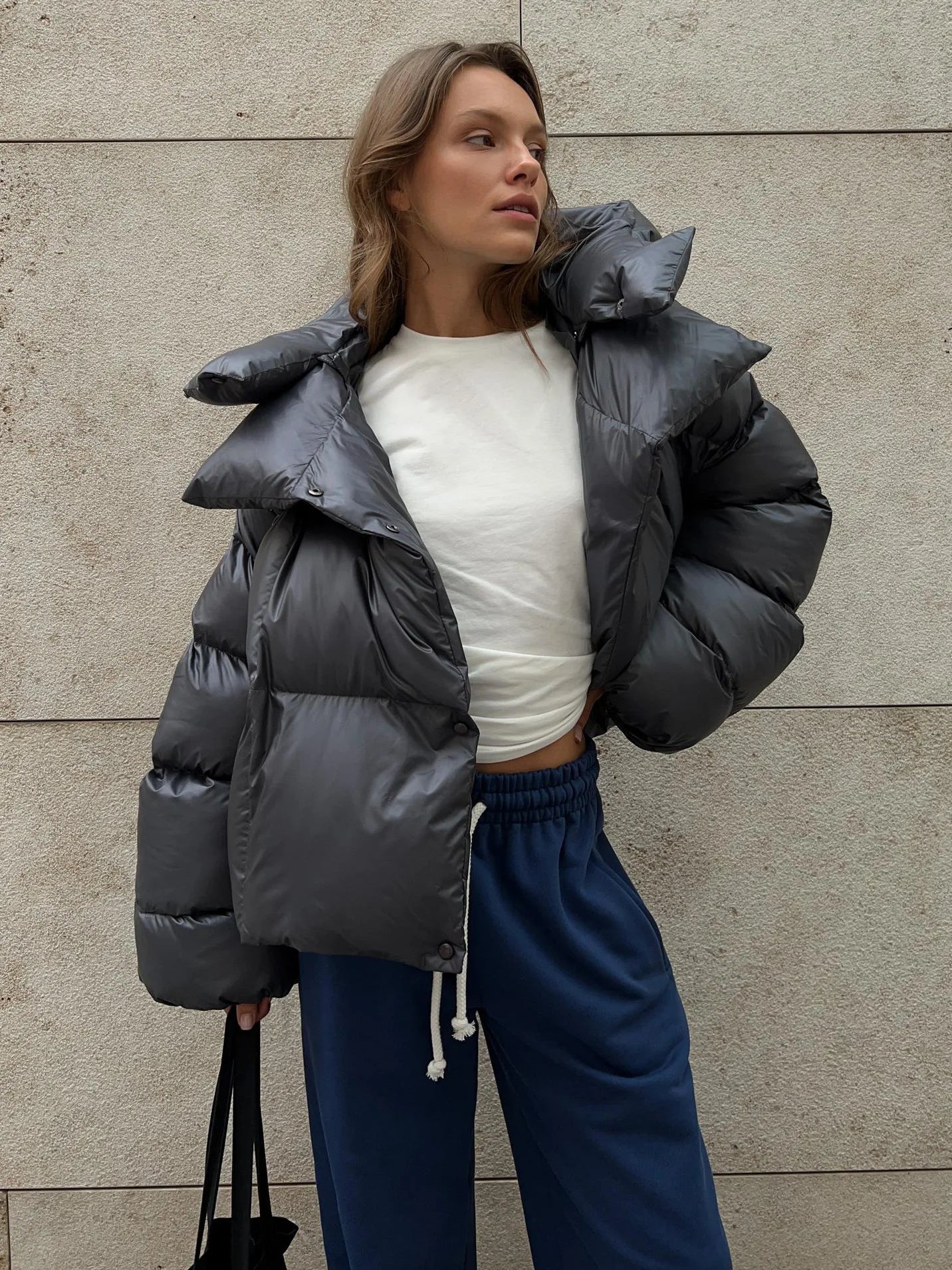 Short Puffer Jacket Femme | Veste Matelassée à Capuche pour Style Urbain et Confort Chaleureux