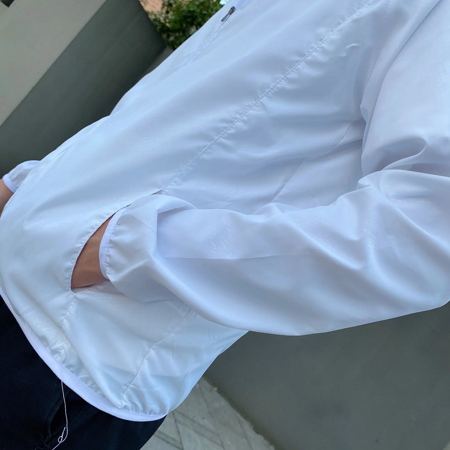 Veste Coupe-Vent Légère Unisexe | Résistante au Vent | Idéale pour l’Extérieur