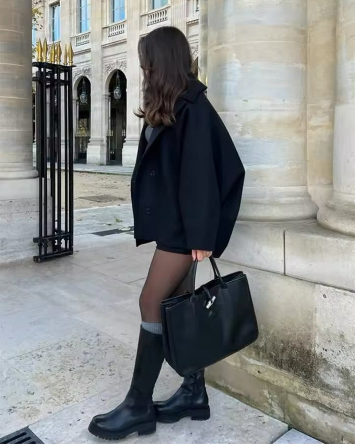 Suzanne | Manteau Oversize en Laine avec Boutons pour Femmes