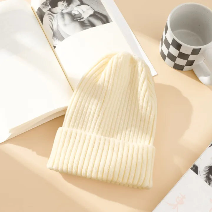 Bonnet en Maille Côtelée pour Femme | Chaleur et Style Moderne
