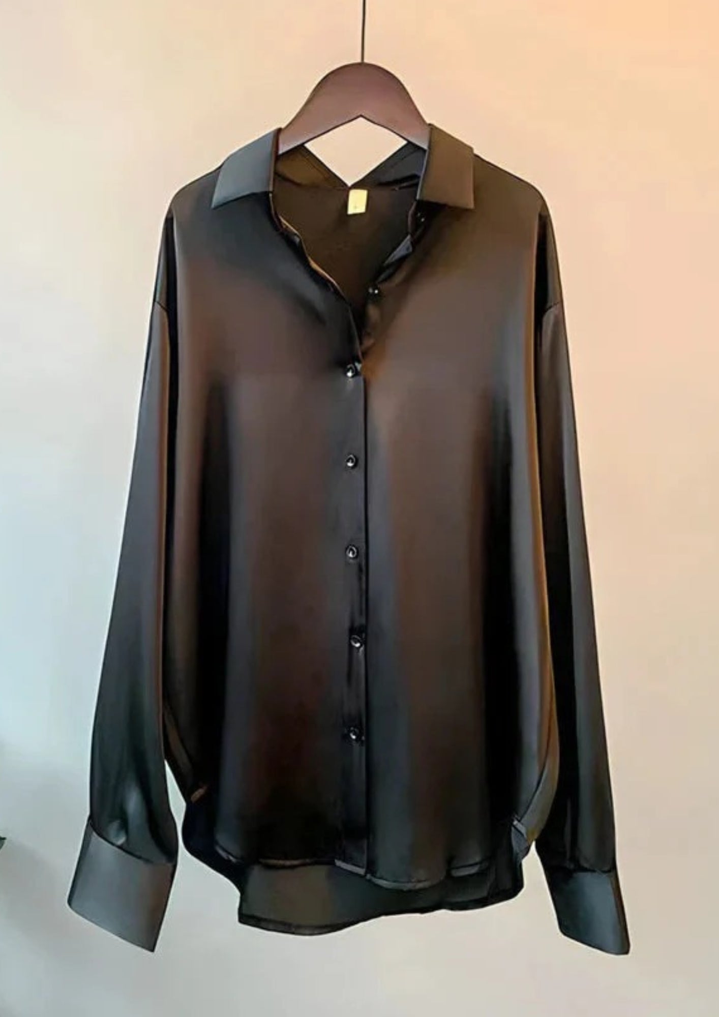 Blouse Femme au Design Épuré – Adaptée au Quotidien et au Bureau