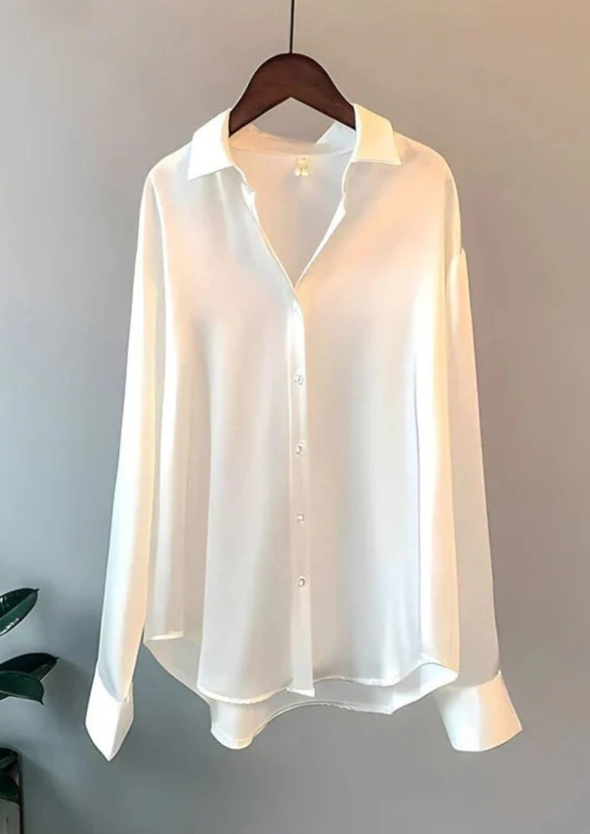Blouse Femme au Design Épuré – Adaptée au Quotidien et au Bureau