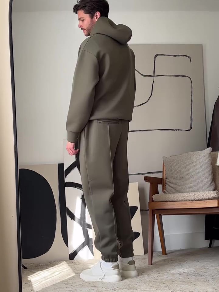 Ensemble Minimaliste Homme | Sweat à Capuche et Pantalon Confort Moderne