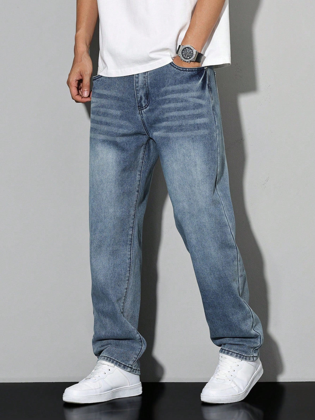 Jean droit classique en denim – Confortable, durable & polyvalent