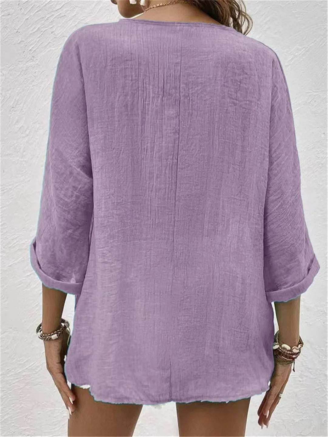 Blouse Élégante à Col V – Style Polyvalent & Confort Léger